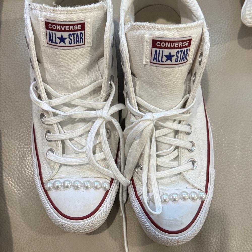Converse Women’s White Ankle Top with Pearl Accents - Picture 8 of 9